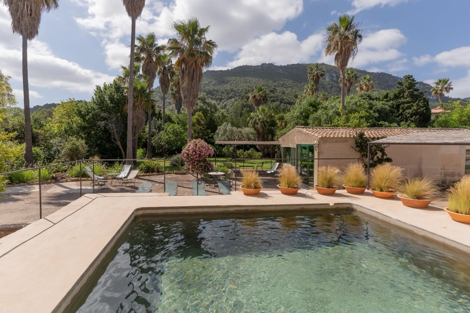 The safareig and the studio · Finca Sa Sinia
